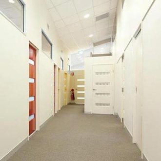 commercial-fitout-for-office-hallway