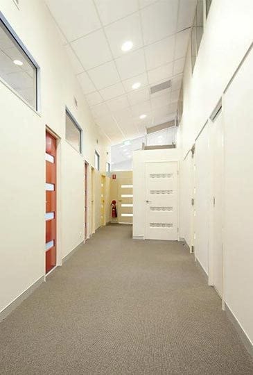 commercial-fitout-for-office-hallway