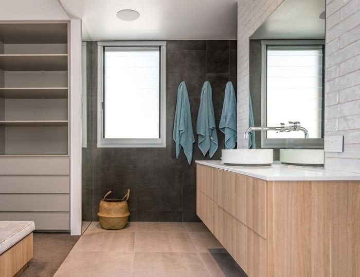 minimalist-bathroom-renovation